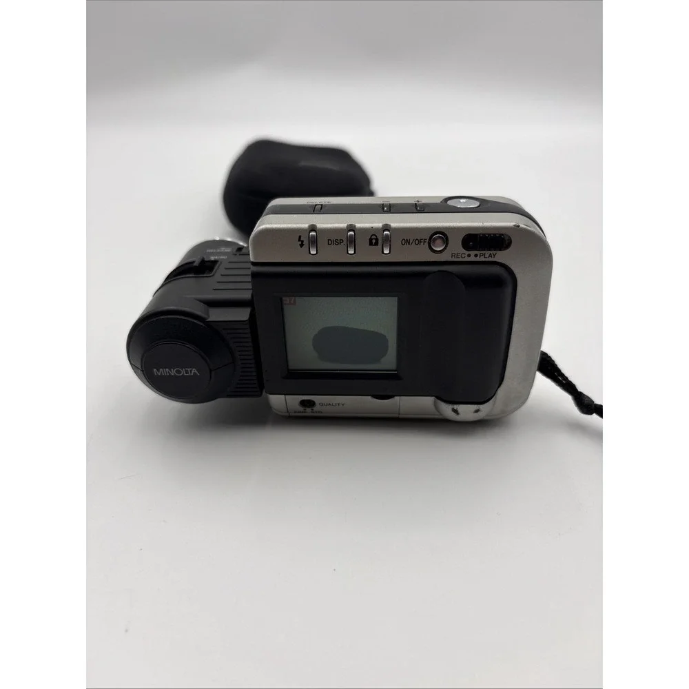 Minolta Dimage V Digital Camera W/Carrying Bag SD CARD